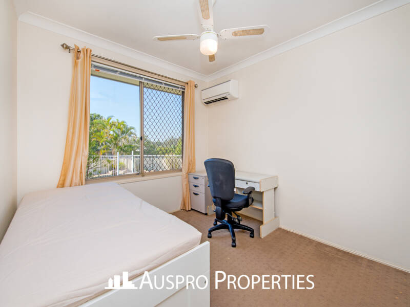 13 Lindstrom Court, Runcorn, QLD 4113 Australia