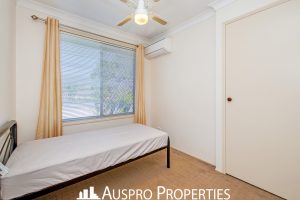 13 Lindstrom Court, Runcorn, QLD 4113 Australia