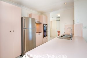 13 Lindstrom Court, Runcorn, QLD 4113 Australia