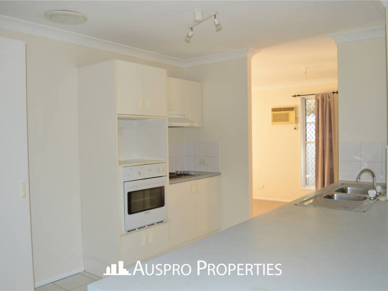 17 Housman Pl, Calamvale, QLD 4116 Australia