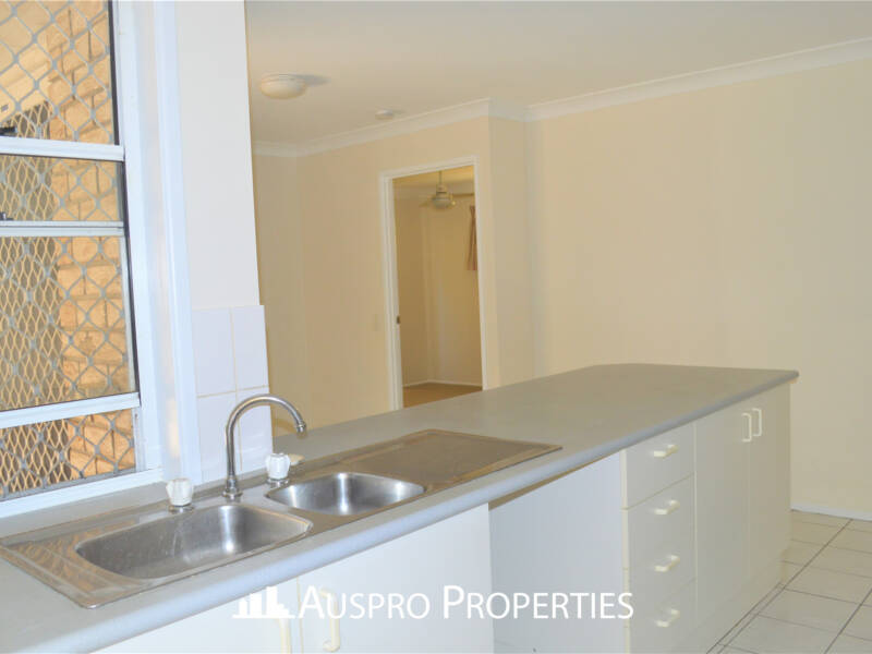 17 Housman Pl, Calamvale, QLD 4116 Australia
