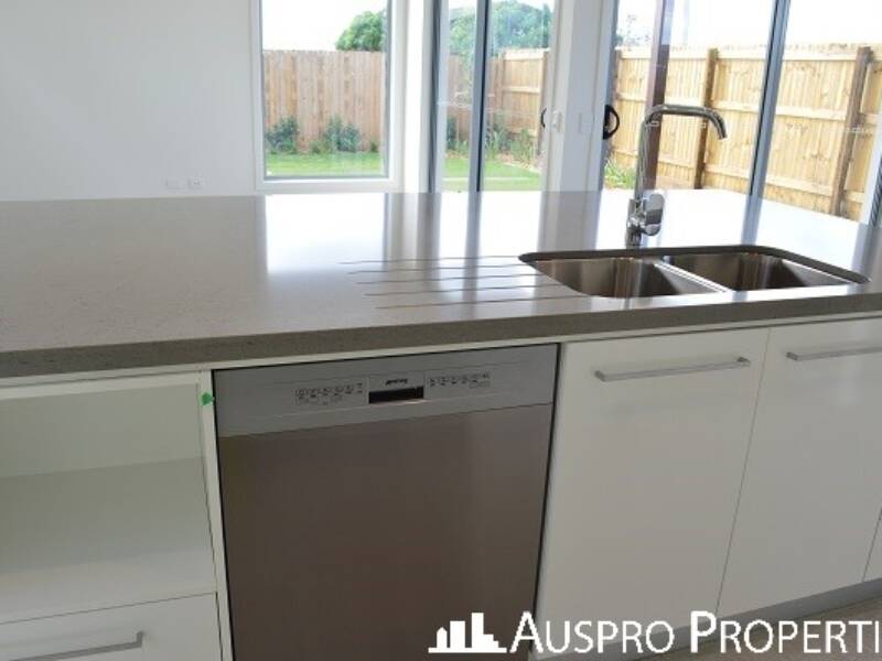 92 Ascent St, Rochedale, QLD 4123 Australia