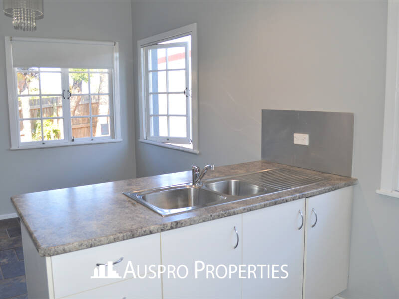 42 Lorinya St, Mansfield, QLD 4122 Australia