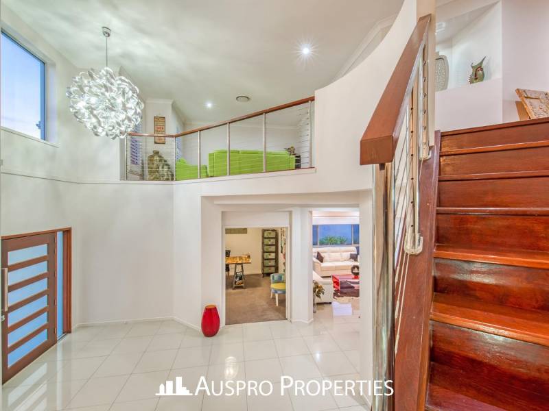 72 Hawthorn Circuit, Stretton, QLD 4116