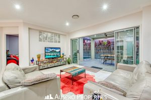 72 Hawthorn Circuit, Stretton, QLD 4116