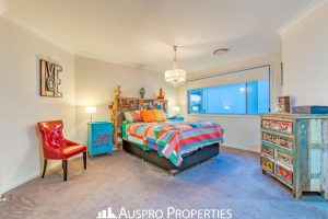 72 Hawthorn Circuit, Stretton, QLD 4116