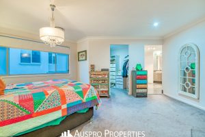 72 Hawthorn Circuit, Stretton, QLD 4116