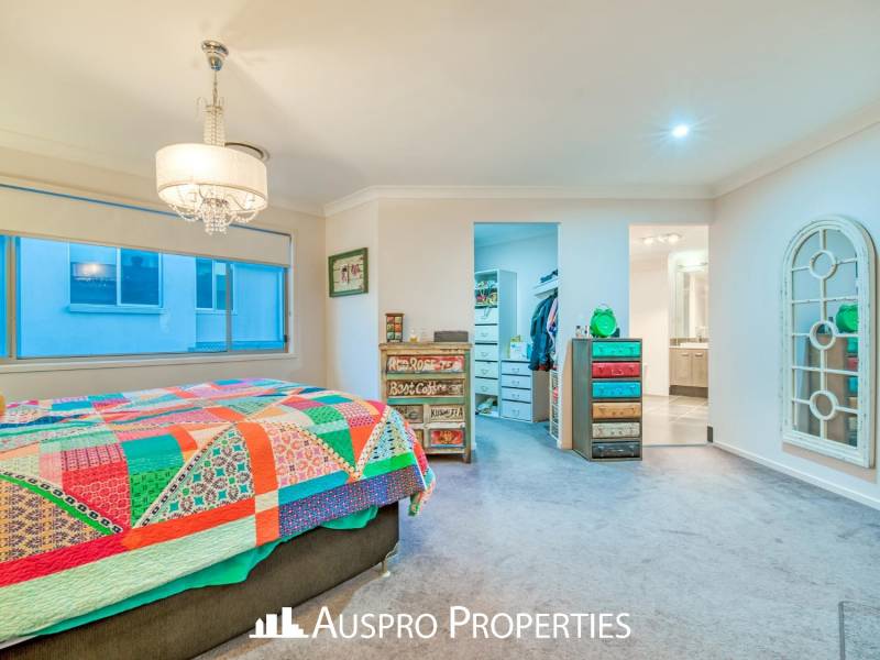 72 Hawthorn Circuit, Stretton, QLD 4116
