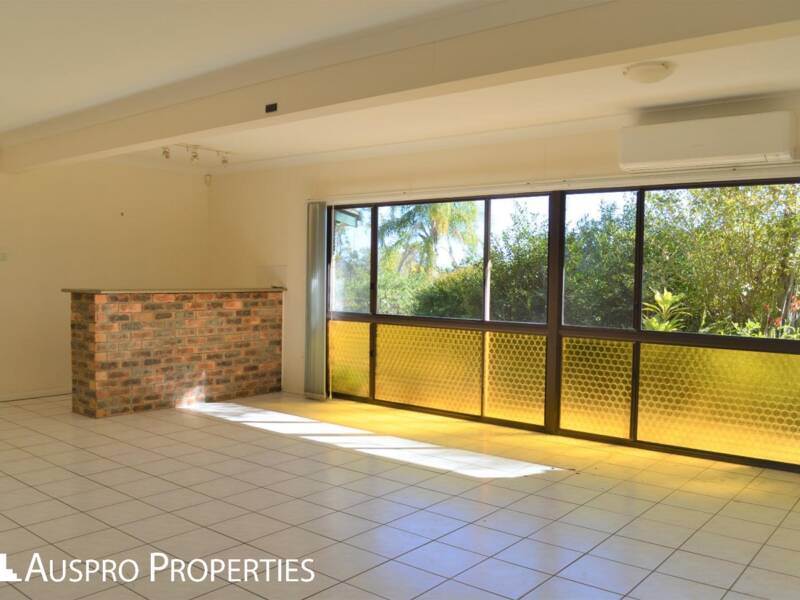 578 Gowan Road, Stretton, QLD 4116 Australia