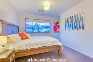 72 Hawthorn Circuit, Stretton, QLD 4116