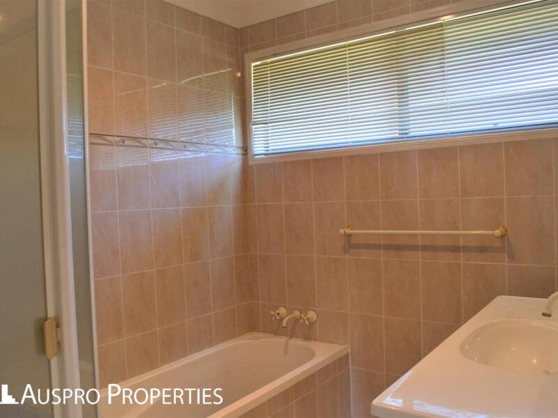 578 Gowan Road, Stretton, QLD 4116 Australia