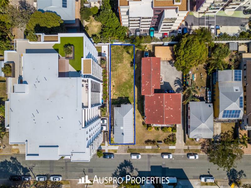 12 Norman St, Southport, QLD 4215 Austrlia