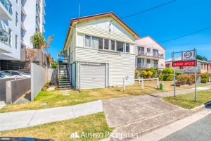 12 Norman St, Southport, QLD 4215 Austrlia