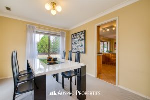 33 Chanel Crescent, Eight Mile Plains , QLD 4113 Australia