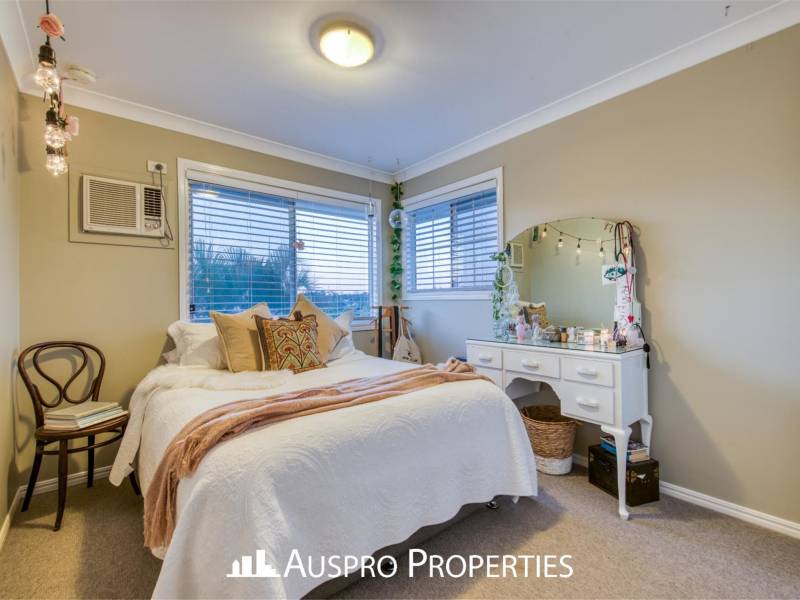 11 Cassia Place, Stretton, QLD 4116 Australia