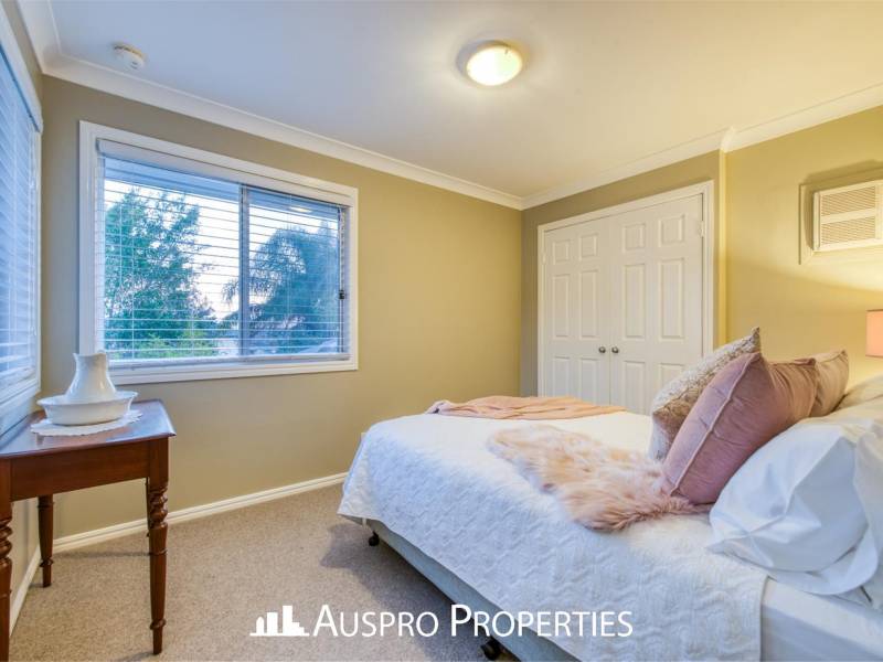 11 Cassia Place, Stretton, QLD 4116 Australia