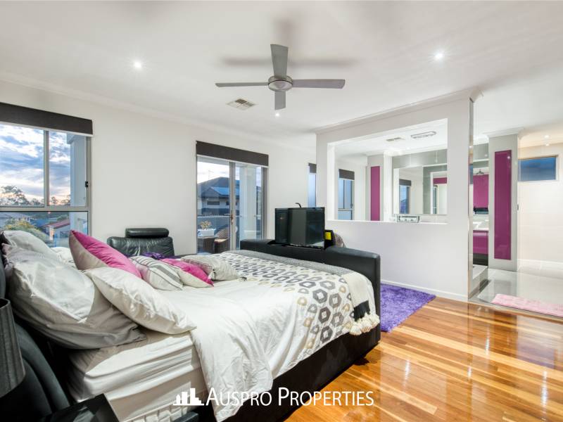 110 The Parkway, Stretton, QLD 4116 Australia