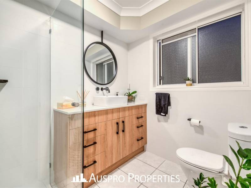 11 Cassia Place, Stretton, QLD 4116 Australia