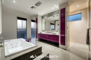 110 The Parkway, Stretton, QLD 4116 Australia