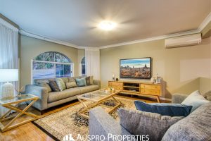 11 Cassia Place, Stretton, QLD 4116 Australia