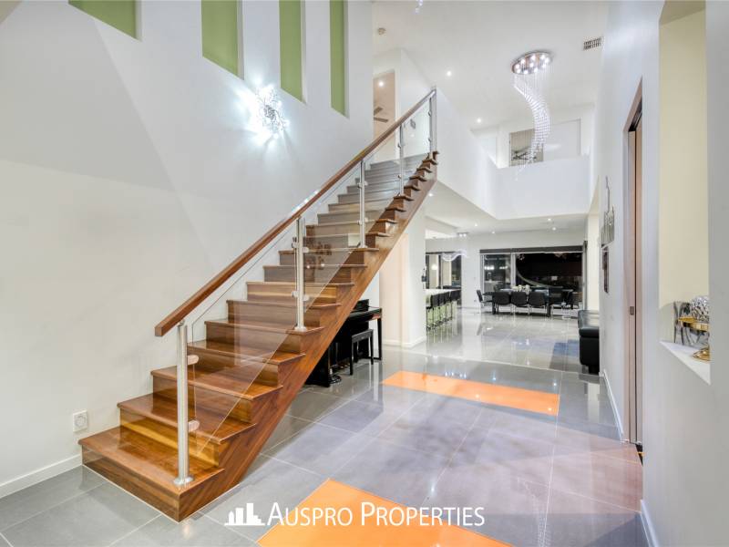 110 The Parkway, Stretton, QLD 4116 Australia
