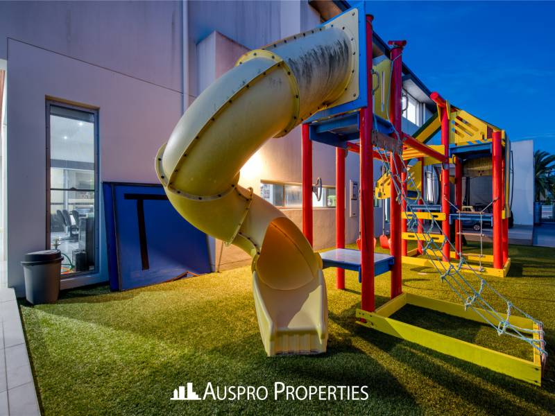 110 The Parkway, Stretton, QLD 4116 Australia
