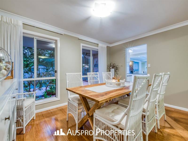 11 Cassia Place, Stretton, QLD 4116 Australia