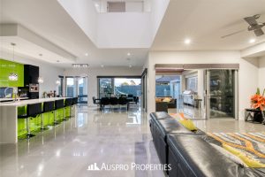 110 The Parkway, Stretton, QLD 4116 Australia