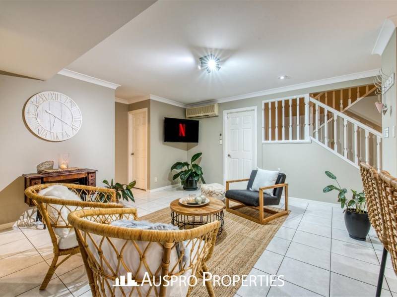 11 Cassia Place, Stretton, QLD 4116 Australia