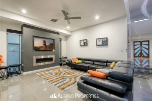 110 The Parkway, Stretton, QLD 4116 Australia