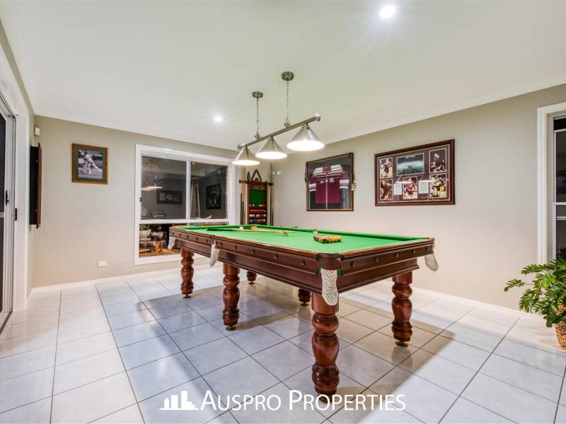 11 Cassia Place, Stretton, QLD 4116 Australia