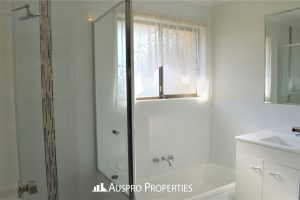 398 Warrigal Rd, Eight Mile Plains , QLD 4113 Australia