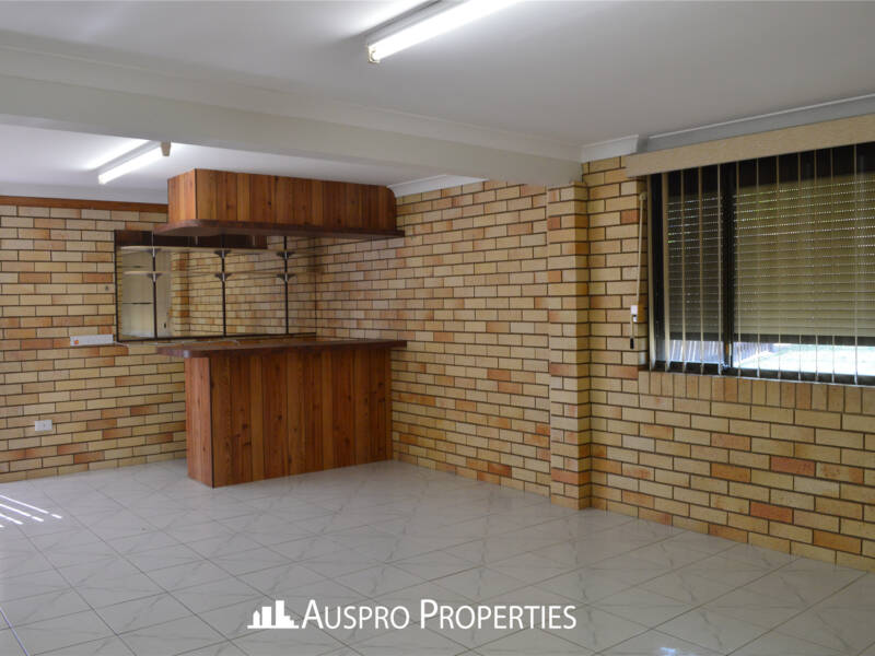 398 Warrigal Rd, Eight Mile Plains , QLD 4113 Australia