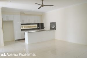 2/34 Tudor Street, Mt Gravatt, QLD 4122 Australia