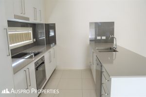 2/34 Tudor Street, Mt Gravatt, QLD 4122 Australia