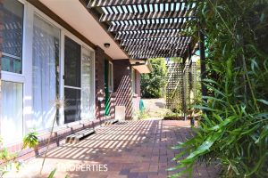 18 Firthshire St, Mansfield, QLD 4122 Australia