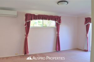 145 Ulinga Crescent, Parkinson, QLD  4115 Australia