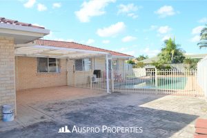 145 Ulinga Crescent, Parkinson, QLD  4115 Australia