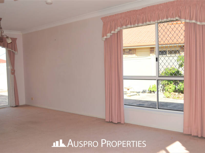 145 Ulinga Crescent, Parkinson, QLD  4115 Australia