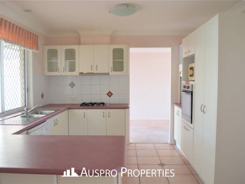 145 Ulinga Crescent, Parkinson, QLD  4115 Australia