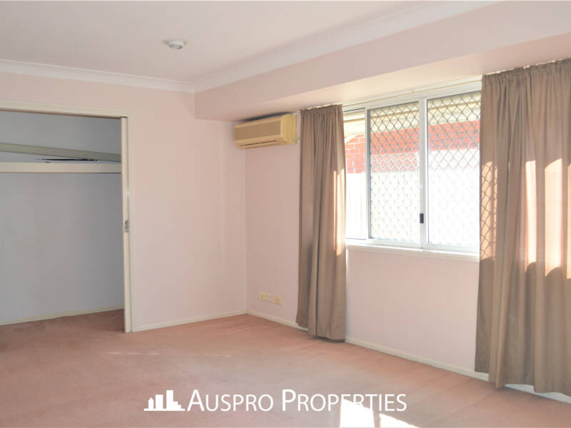 145 Ulinga Crescent, Parkinson, QLD  4115 Australia