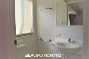 145 Ulinga Crescent, Parkinson, QLD  4115 Australia