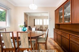 303 Warrigal, Eight Mile Plains , QLD 4113 Australia