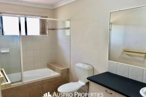 25/25 Buckingham St, Eight Mile Plains, QLD 4113 Australia