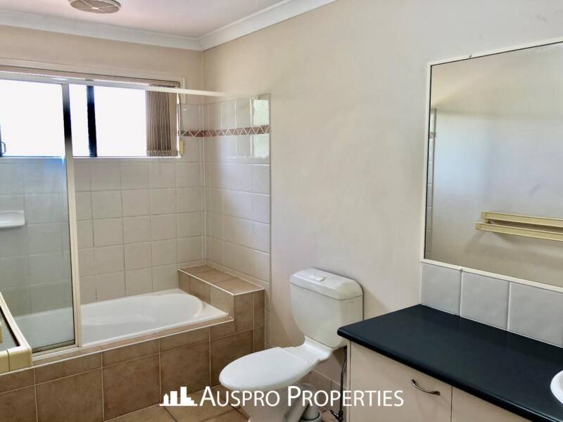 25/25 Buckingham St, Eight Mile Plains, QLD 4113 Australia