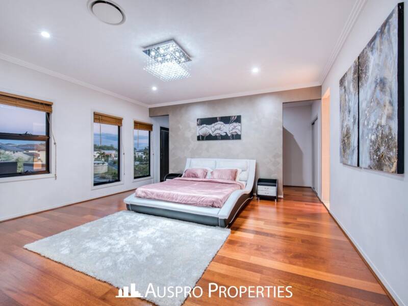 16 Elderbury Place, Stretton, QLD 4116 Australia