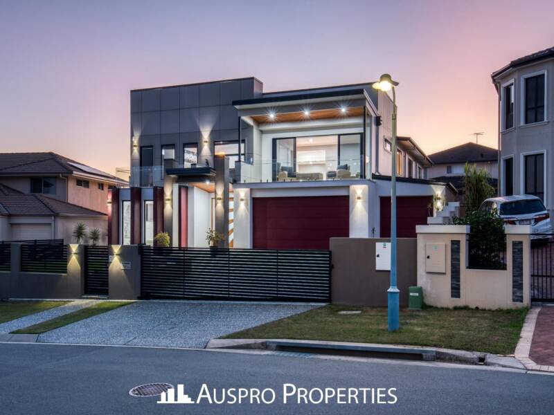 16 Elderbury Place, Stretton, QLD 4116 Australia