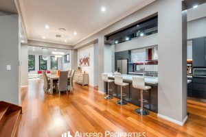 16 Elderbury Place, Stretton, QLD 4116 Australia
