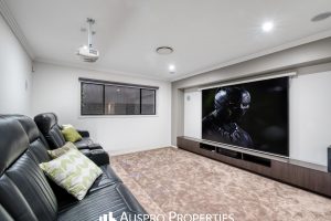 16 Elderbury Place, Stretton, QLD 4116 Australia
