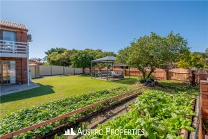 12 Tapioca St, Eight Mile Plains, QLD 4113 Australia